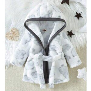NWT - SHEIN Kids Infant Cloud Print Fleece Robe - 0-1 Month
